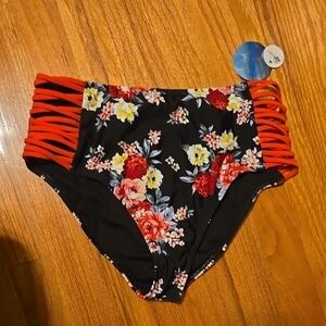 Decree Floral Cheeky Bikini Bottoms Size Large NWT